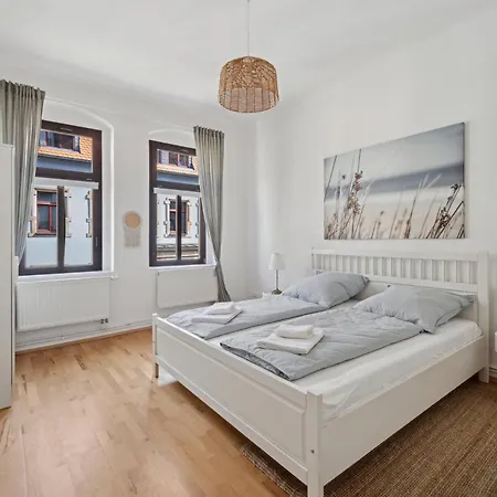 Apartment Helle Altbauwohnung 3 Zimmer & Balkon - Nahe Tu & Zentrum Dresden