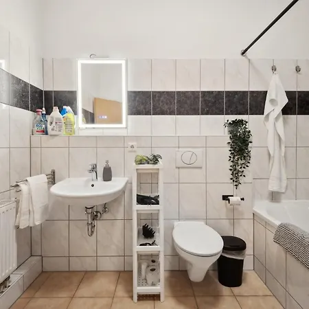 דירה Helle Altbauwohnung 3 & Balkon - Nahe Uni & Zentrum