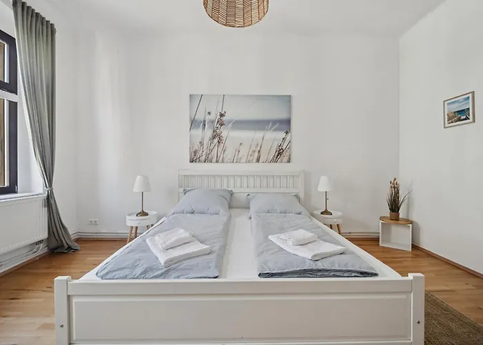 Ocean Breeze - Nahe Uni & Zentrum Apartman *